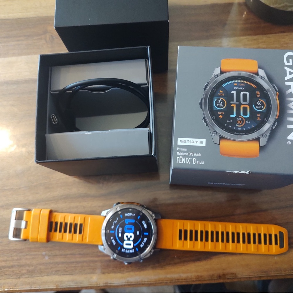 Garmin FENIX 8 51mm AMOLED /SAPPHIRE 
Premium 
Multi sport GPS Watch
